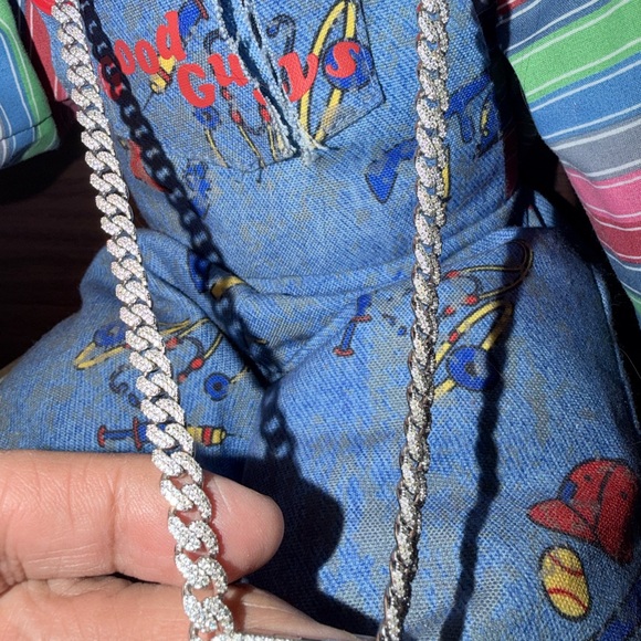 MOISSANITE
925 SILVER
20.00CTW
6MM.
24*
$5500.00 - Picture 5 of 9